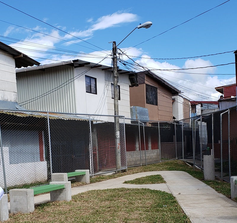 El INVU destaca la importancia de seguir fortaleciendo el acceso a vivienda para las familias de clase media, a partir de los hallazgos del estudio Radiografía de la Tenencia de Vivienda 2024, elaborado por el CENFI